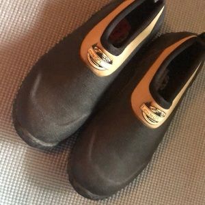Lewis & Clark  Muckboot  Khaki Black Sz 6